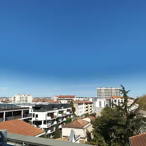 T2 Tres Lumineux + Pkg , Toulouse France